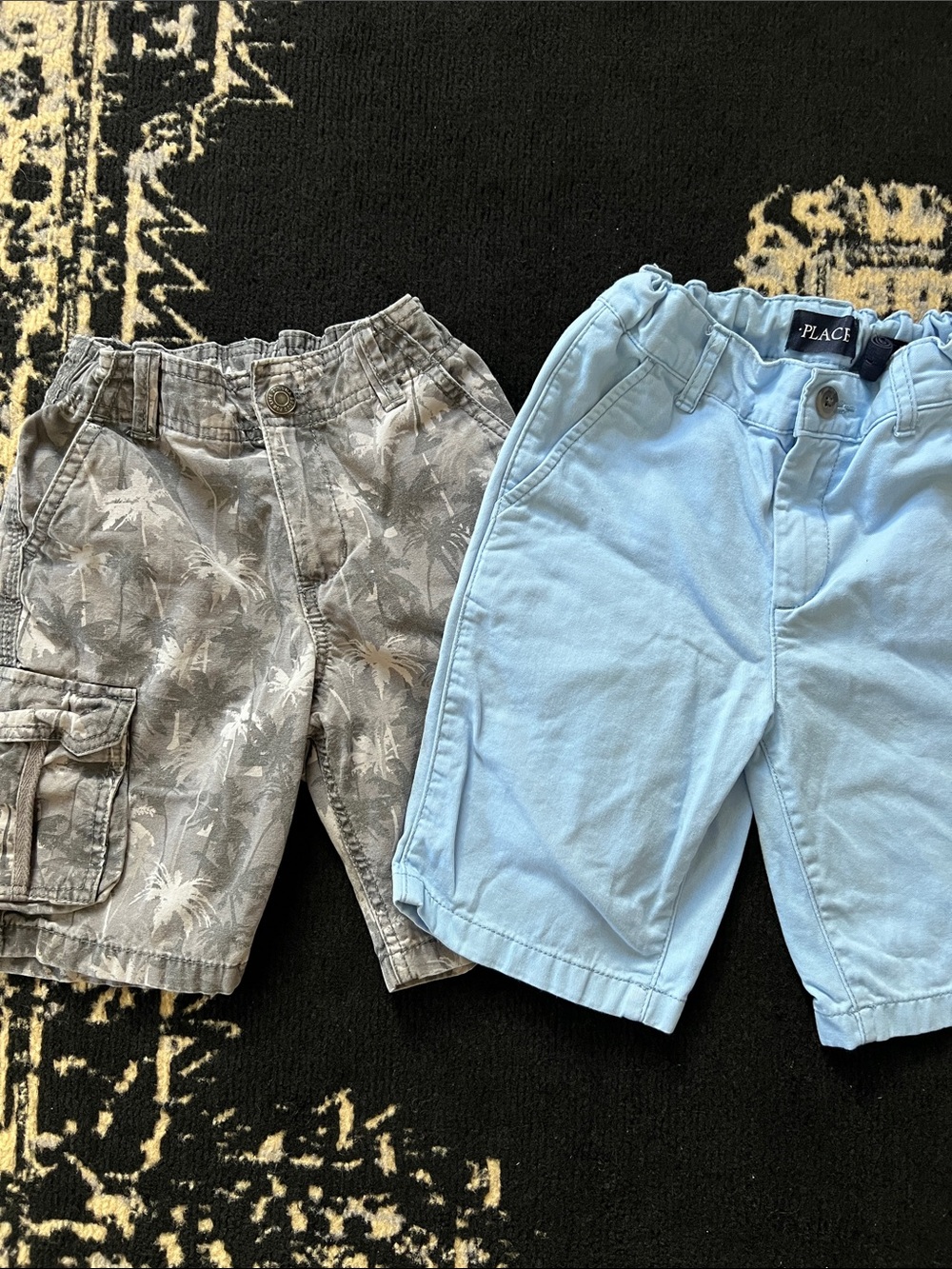 Boys 2 pc casual shorts Childrens Place size 7